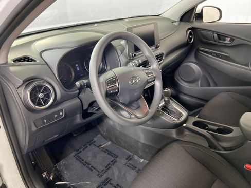 Used 2023 Hyundai Kona SEL AWD/4WD image 9