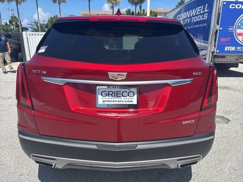 Used 2024 Cadillac XT5 Premium Luxury FWD image 3