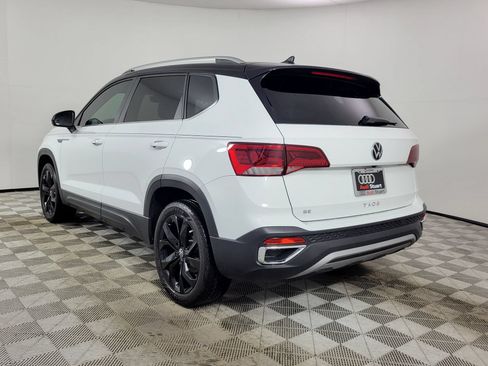 Used 2024 Volkswagen Taos SE FWD image 5