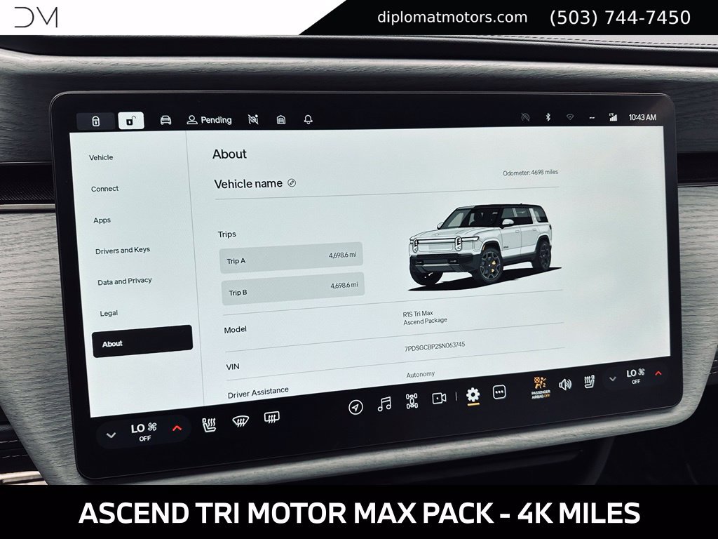 Used 2025 Rivian R1S Premium Dual AWD/4WD image 35