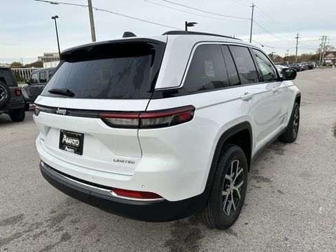 New 2026 Chrysler Pacifica Select image 6