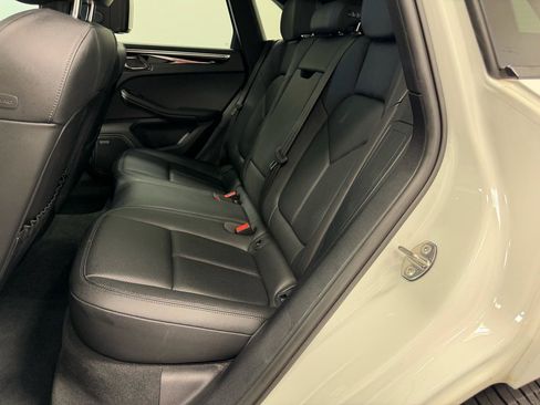 Used 2021 Porsche Macan AWD/4WD image 8