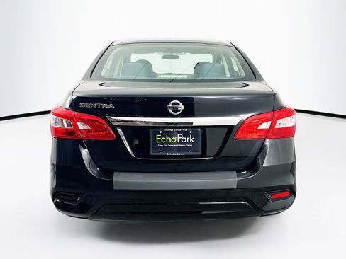 Used 2019 Nissan Sentra S image 7