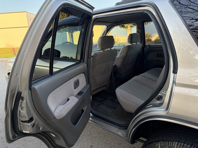Used 2001 Toyota 4Runner SR5 RWD image 23