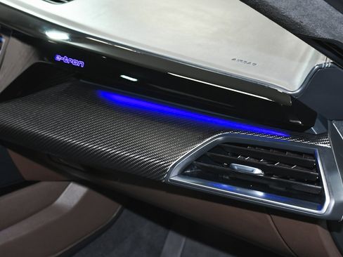 Used 2024 Audi RS e-tron GT w/ Ceramic Brake Package image 74