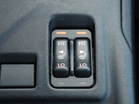 Used 2017 Subaru Impreza 2.0i Limited w/ Moonroof/BSD & Rcta/Eyesight image 4