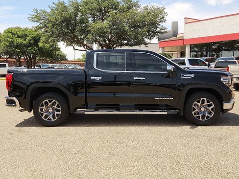 Used 2024 GMC Sierra 1500 SLT AWD/4WD image 5