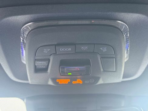 Used 2026 Toyota Crown Platinum image 25