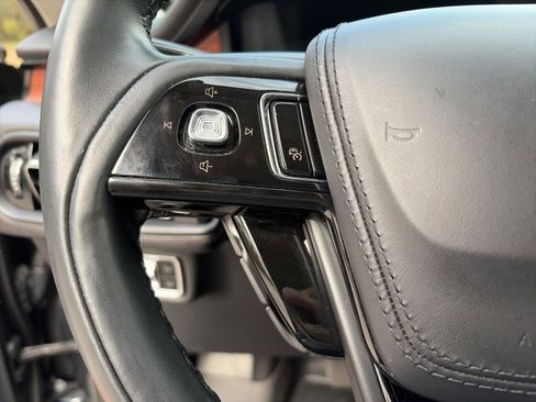 Used 2024 Lincoln Aviator Reserve w/ Equipment Group 201A image 13