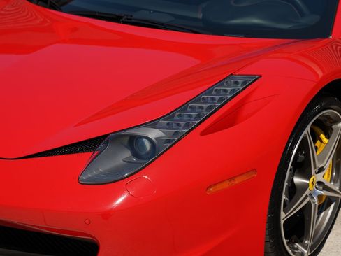 Used 2014 Ferrari 458 Italia Coupe image 6