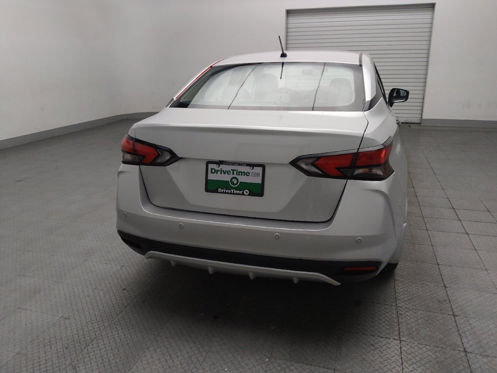 Used 2021 Nissan Versa S FWD image 7