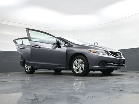 Used 2015 Honda Civic LX image 41