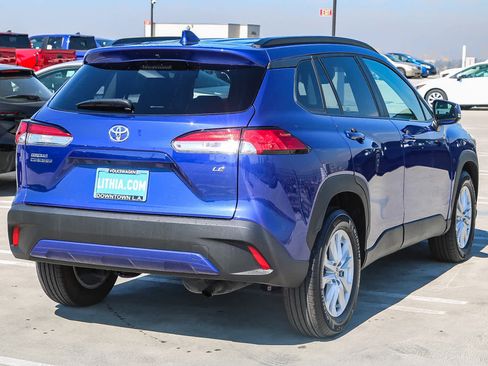 Used 2024 Toyota Corolla Cross LE image 6