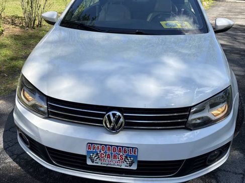 Used 2012 Volkswagen Eos Komfort FWD image 5
