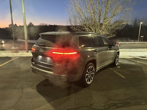 Used 2021 Jeep Grand Cherokee L Overland image 3