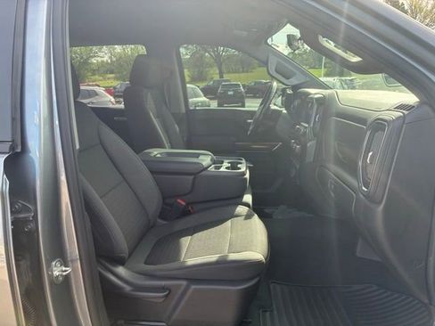 Used 2021 Chevrolet Silverado 1500 LT w/ Z71 Off-Road Package image 19