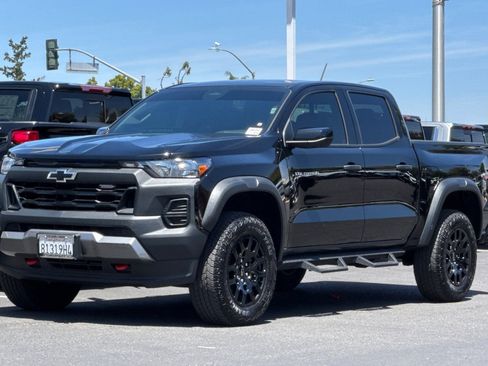 Used 2026 Chevrolet Colorado Trail Boss AWD/4WD image 9