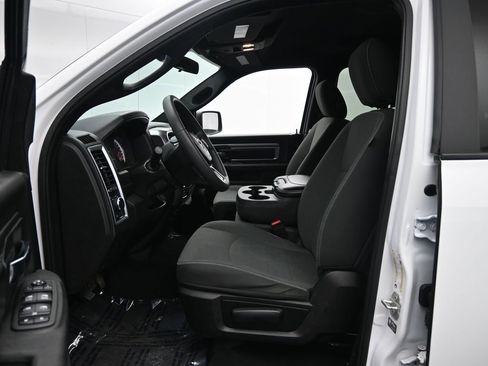 Used 2024 RAM 1500 Classic Warlock image 25