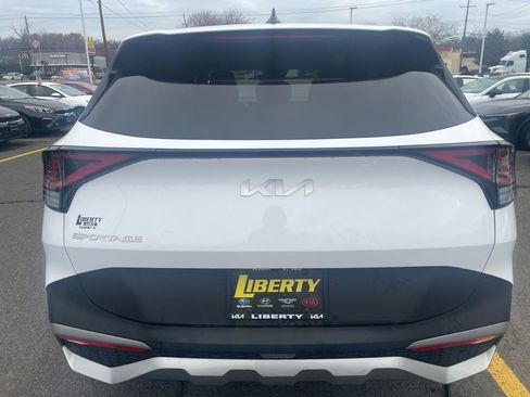 Certified 2023 Kia Sportage EX image 6