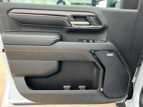 Used 2024 GMC Sierra 2500 AT4 w/ AT4 Premium Plus Package image 14