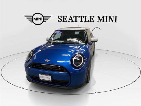 Certified 2025 MINI Cooper S image 4