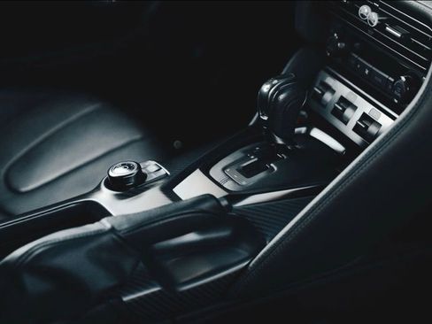 Used 2019 Nissan GT-R Premium w/ Premium Interior Package image 40