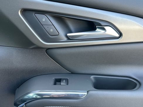 New 2025 Chevrolet Traverse LT w/ Enhanced Driving Package image 19