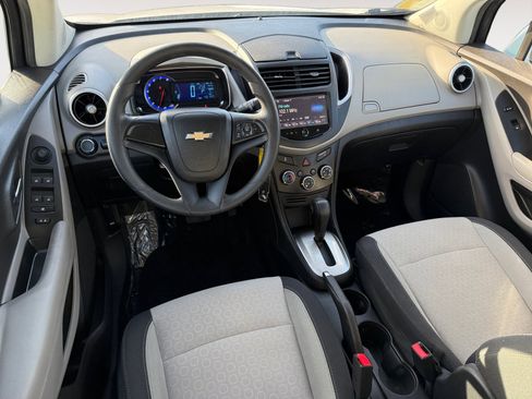 Used 2016 Chevrolet Trax LS image 15