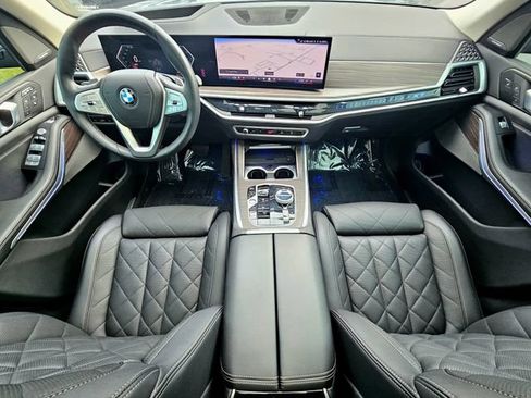 Used 2024 BMW X7 xDrive40i w/ Executive Package AWD/4WD image 29