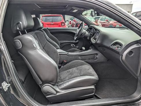 Used 2022 Dodge Challenger R/T Scat Pack RWD image 13