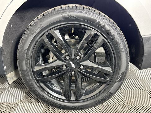 Used 2020 Chevrolet Equinox LT w/ Sport Edition FWD image 35