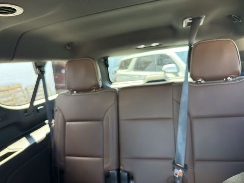 Used 2021 Chevrolet Suburban High Country AWD/4WD image 30