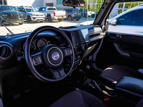 Used 2015 Jeep Wrangler Sport AWD/4WD image 3