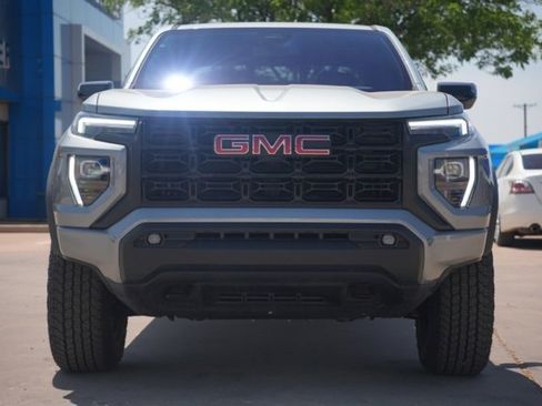 New 2025 GMC Canyon Elevation w/ Convenience Package image 10