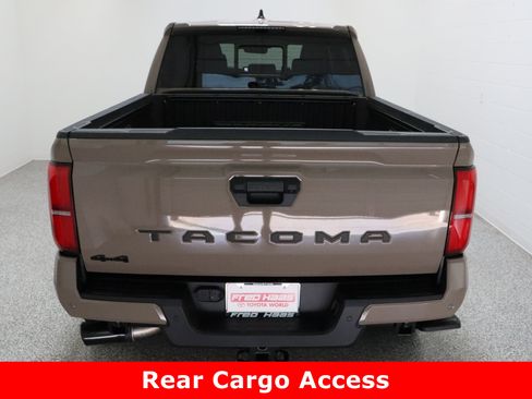Used 2026 Toyota Tacoma TRD Sport image 8