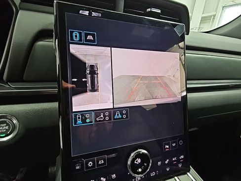 New 2026 GMC Terrain AT4 w/ Convenience Package III image 18