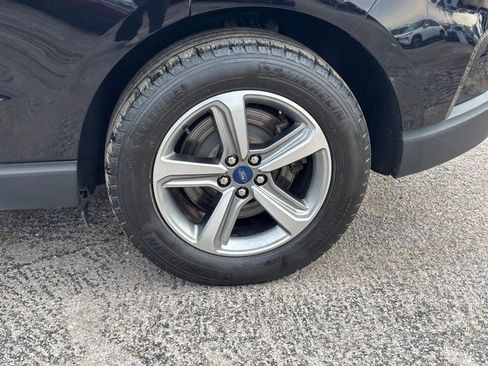 Used 2022 Ford Edge SEL w/ Convenience Package image 11