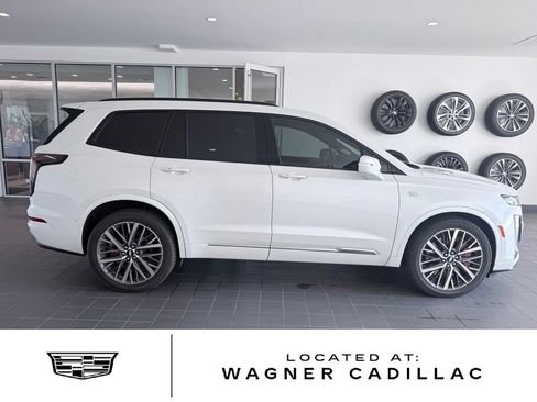 Used 2024 Cadillac XT6 Sport w/ Technology Package AWD/4WD image 1