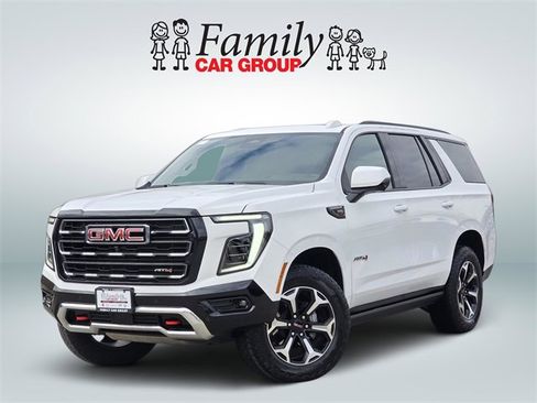 Used 2025 GMC Yukon AT4 w/ AT4 Premium Package image 1
