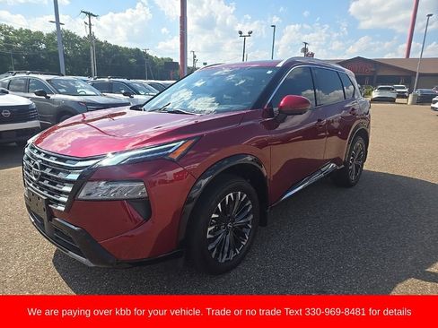 Used 2024 Nissan Rogue Platinum AWD/4WD image 3