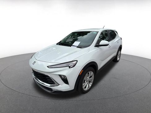Used 2025 Buick Encore GX Preferred FWD image 4