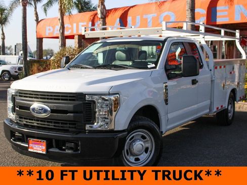 Used 2018 Ford F350 XL image 4