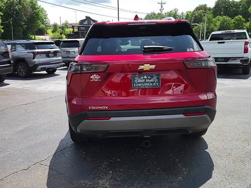 Used 2025 Chevrolet Equinox LT w/ Convenience Package II FWD image 9