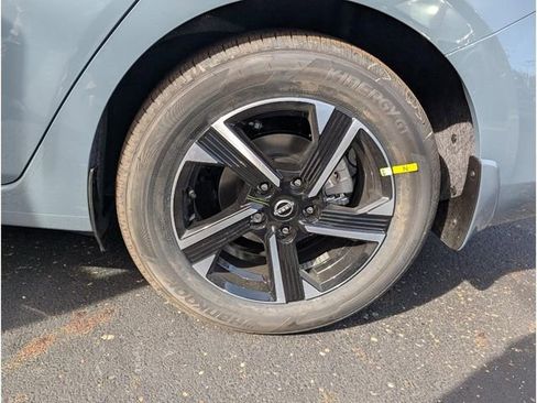 New 2025 Nissan Sentra SV image 25