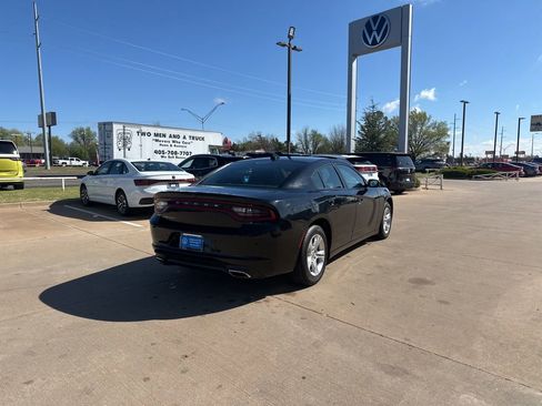 Used 2023 Dodge Charger SXT RWD image 5