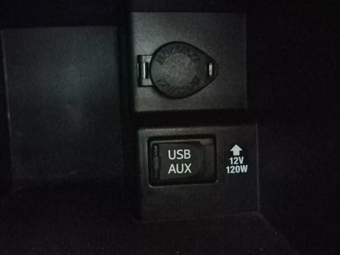 Used 2012 Toyota Camry LE FWD image 22