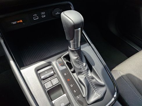 Used 2023 Honda CR-V EX image 15