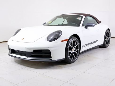 Certified 2025 Porsche 911 Carrera T RWD image 38