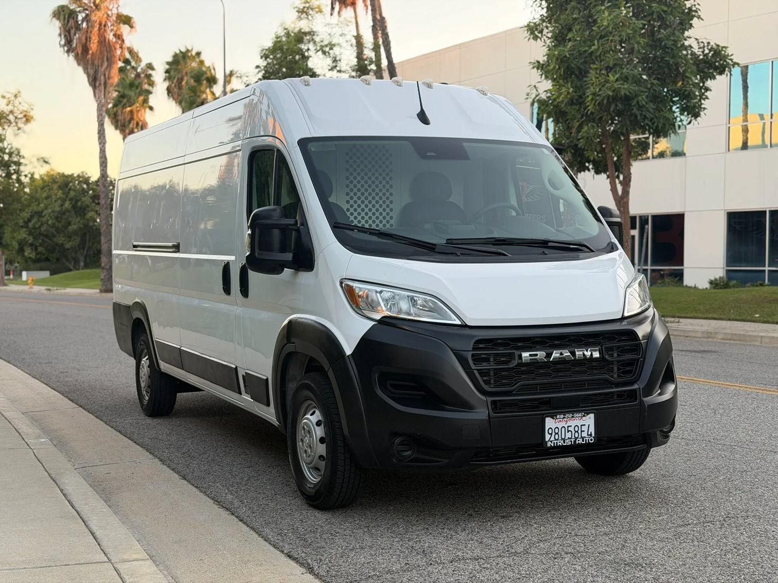 Used 2023 RAM ProMaster 3500 FWD image 3
