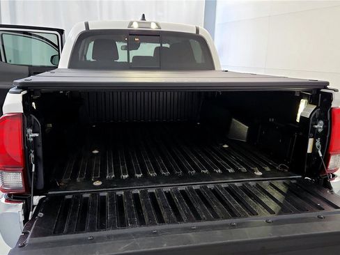 Used 2023 Toyota Tacoma SR5 AWD/4WD image 20